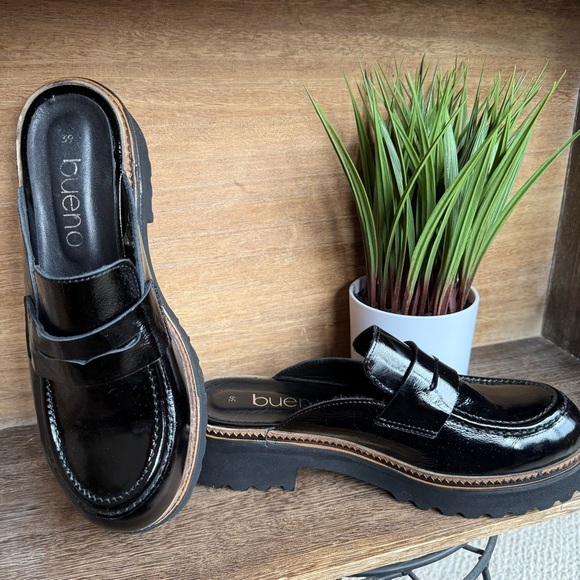 NEW Bueno Black Patent Amber Women's Open Back Clog - Picture 8 of 15